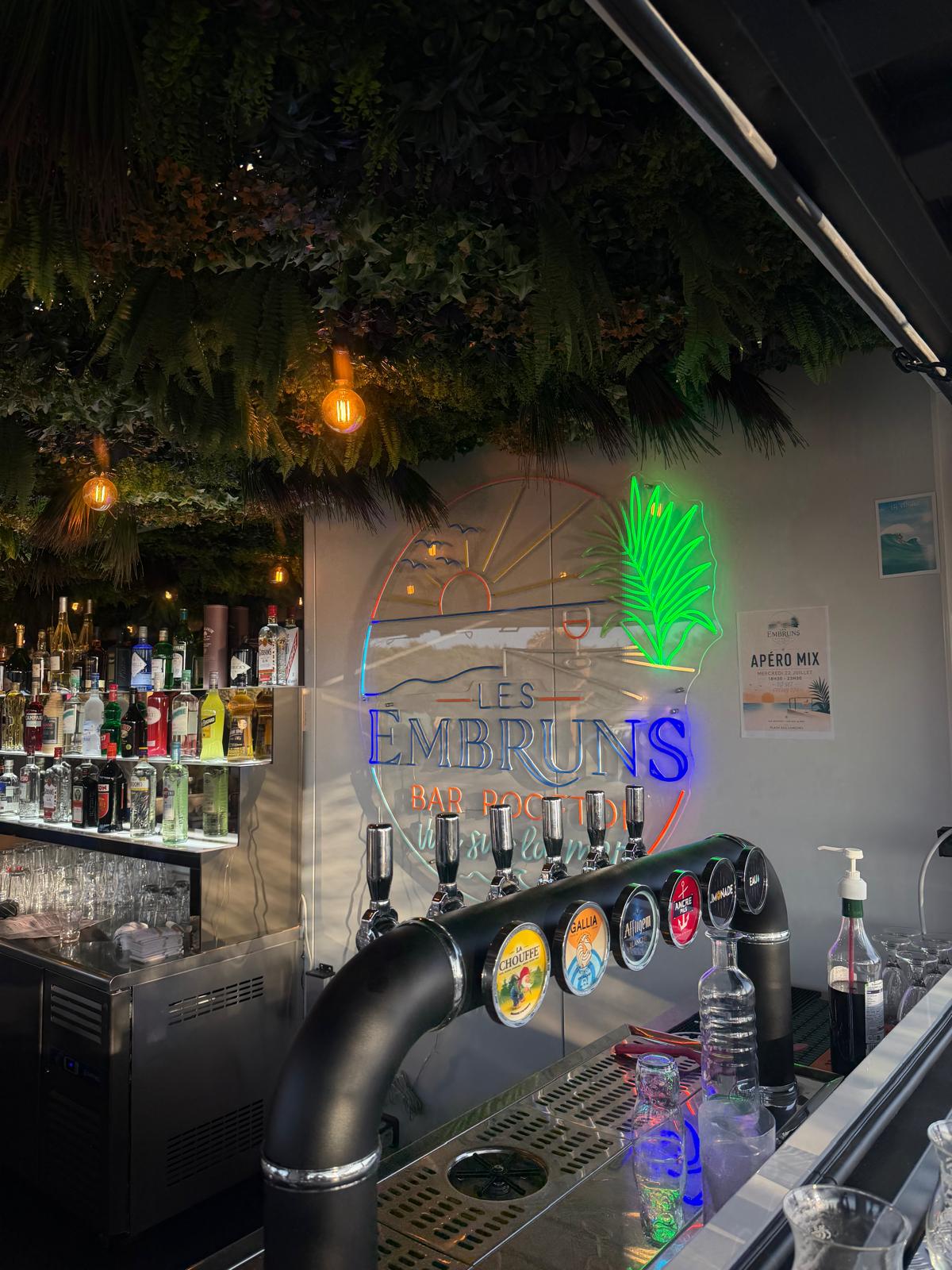L'après-plage au bar Les Embruns
